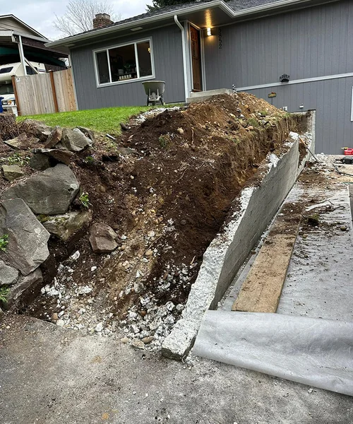 Retaining Wall, Steps, Paver Patio & Walkway in Edmonds 